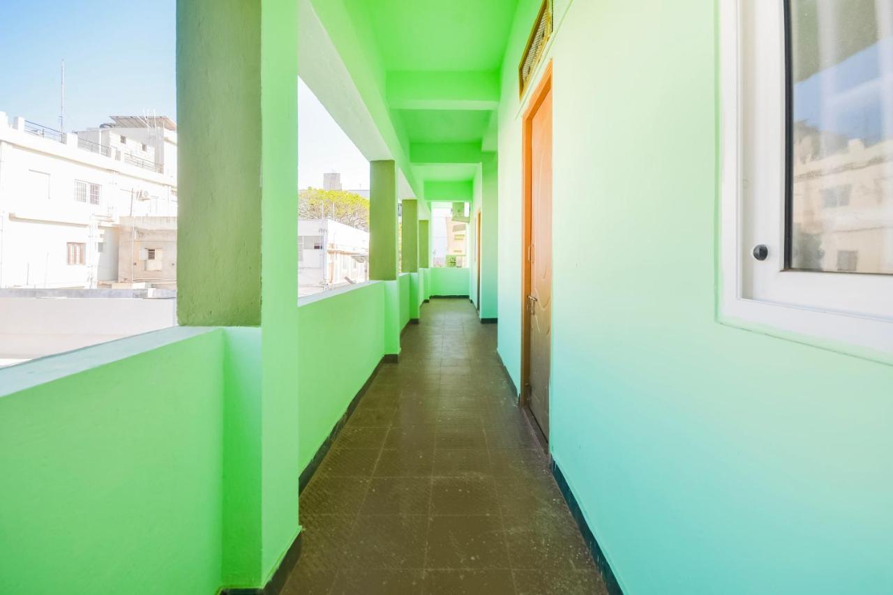 OYO 67267 Ss Residency Singanallur Exterior foto