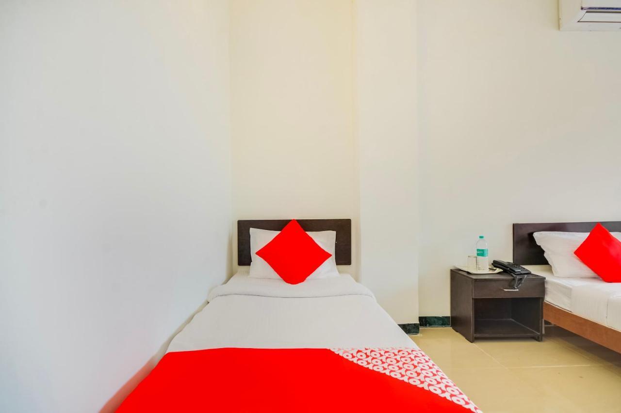 OYO 67267 Ss Residency Singanallur Exterior foto